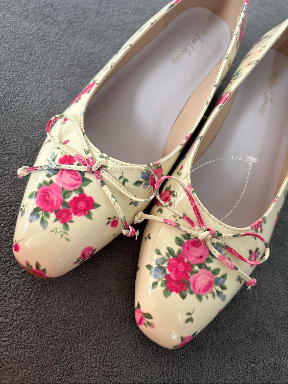 NWOB For Love & Lemons Women’s Cream Floral Ballet Flats Size 38 /7.5